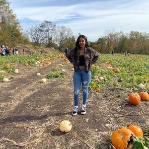 Meet your Posher, Janiya